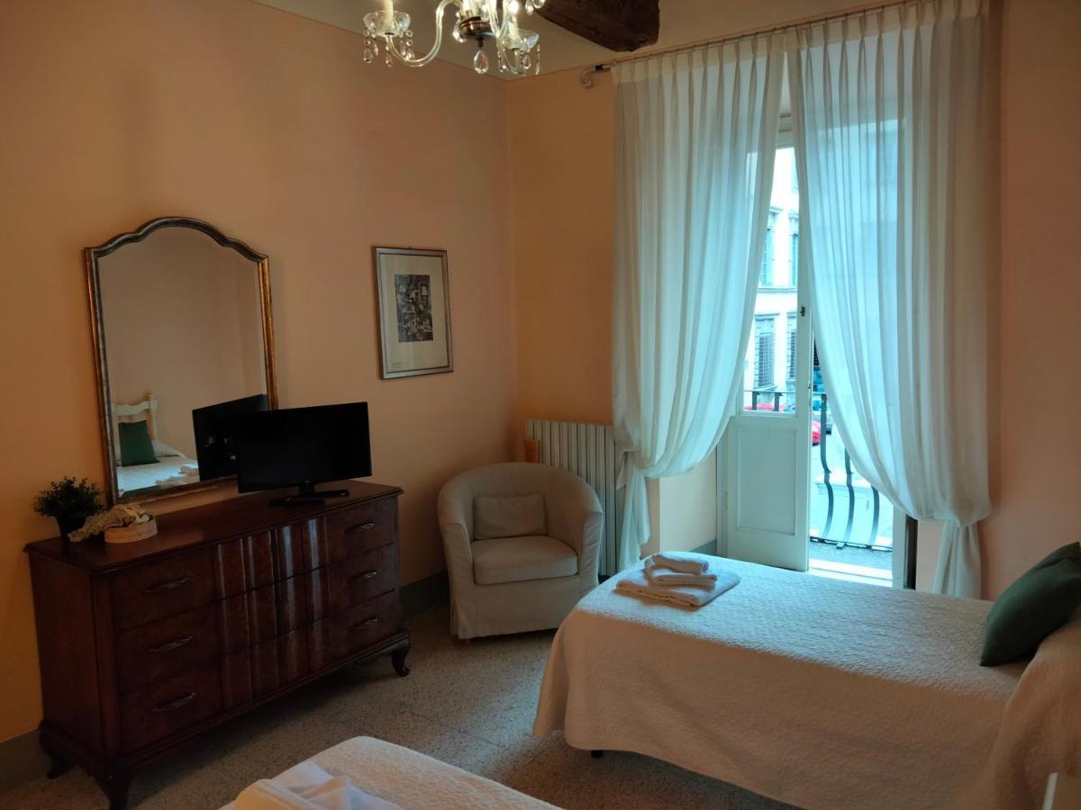 Appartamento Giulia Lucca Bagian luar foto