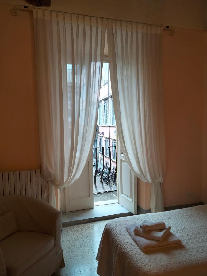Appartamento Giulia Lucca Bagian luar foto